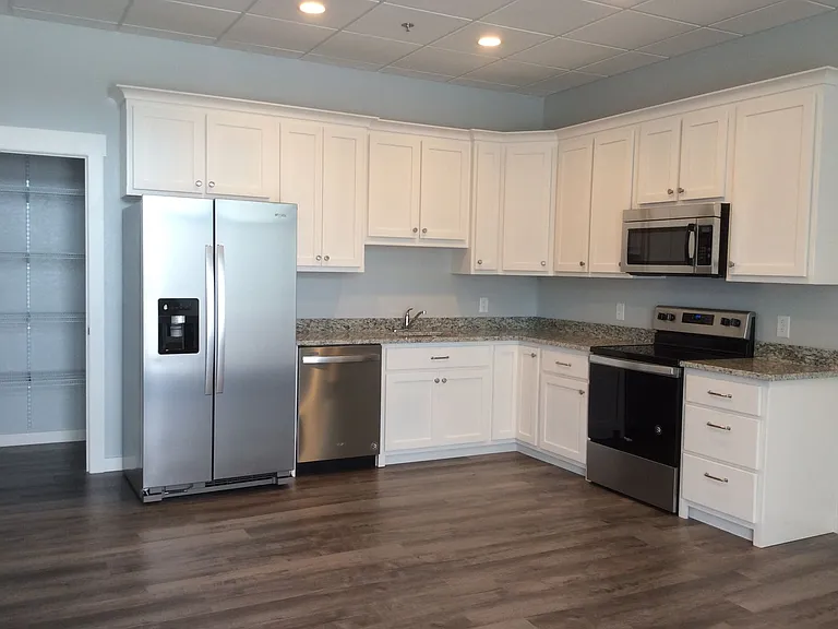 5718 W US Highway 64 — Photo 11