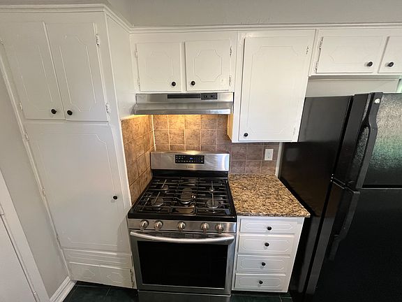 2nd image of 1114 High Meadow Dr