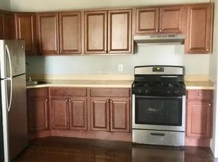209 N 9th St, Newark, NJ 07107
