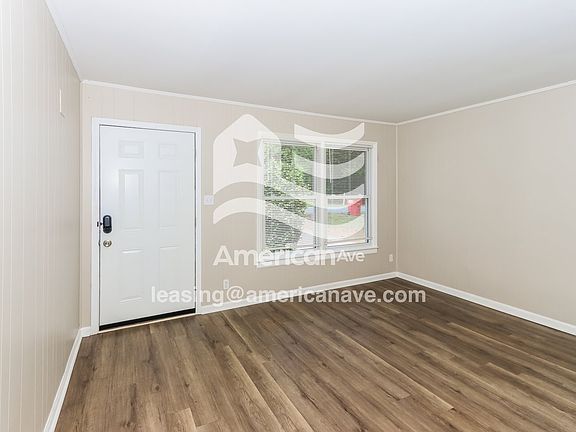 838413_002_wm_-_living_room_13062874.jpg