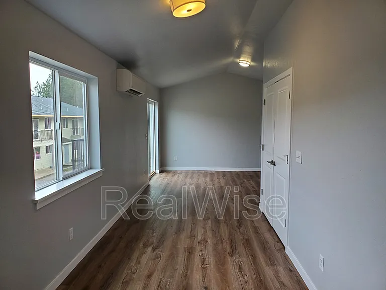 224 Cheryl Ln #9 — Photo 10