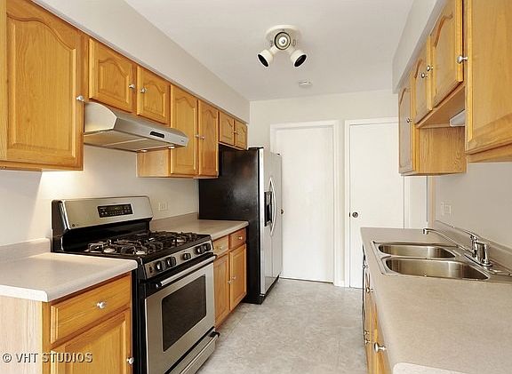 5th image of 10 Wildwood Ct