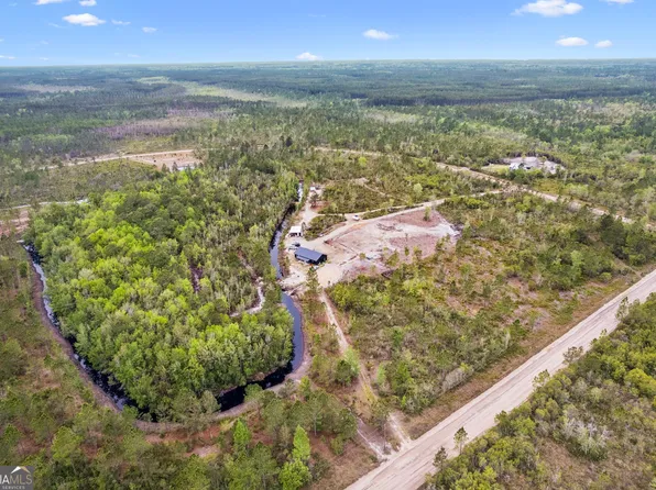 882 Picketts Mill Trl, Waynesville, GA 31566