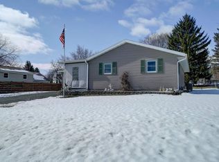 303 Indian Summer Rd, Marshall, WI 53559