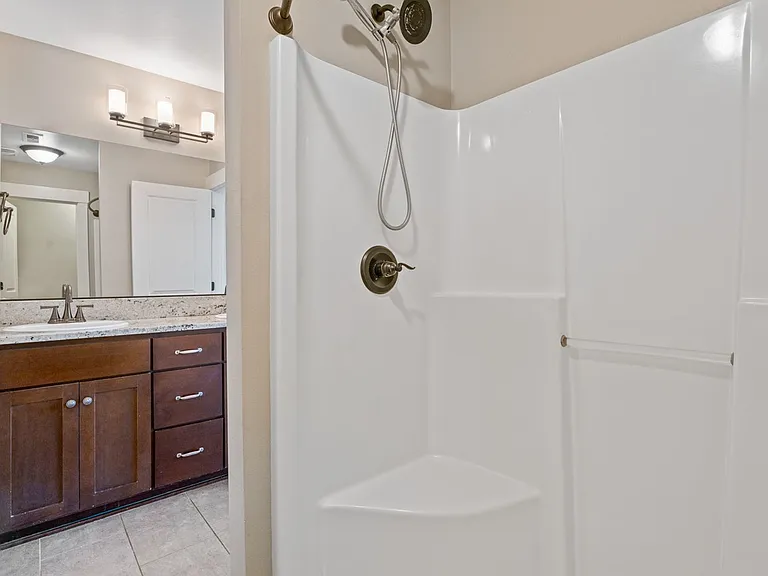 1064 SE Leonel Ln — Photo 28