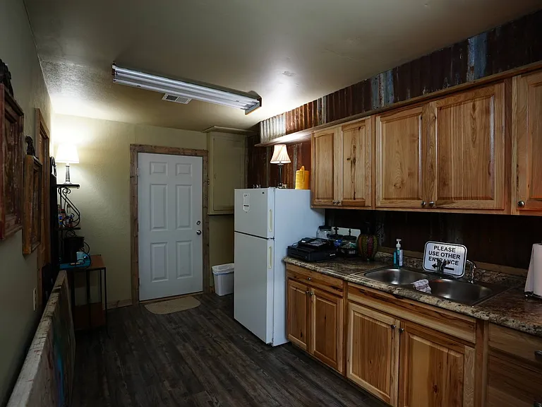 121 W Main St #17 — Photo 13
