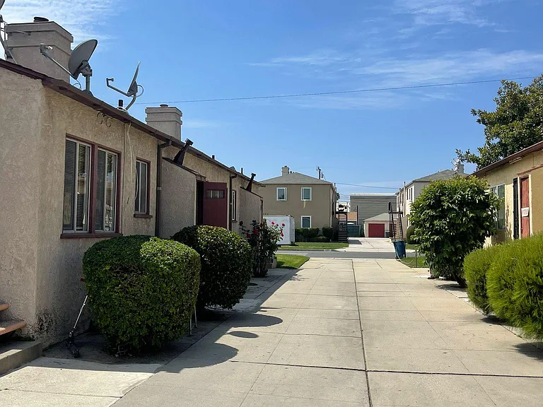 16104 S Harvard Blvd #B — Photo 13