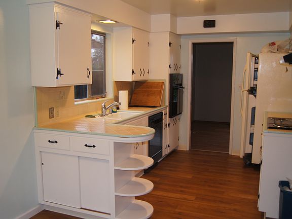 2nd image of 2695 Meridian Ave