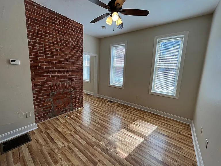 100 S 22nd St #2 — Photo 8