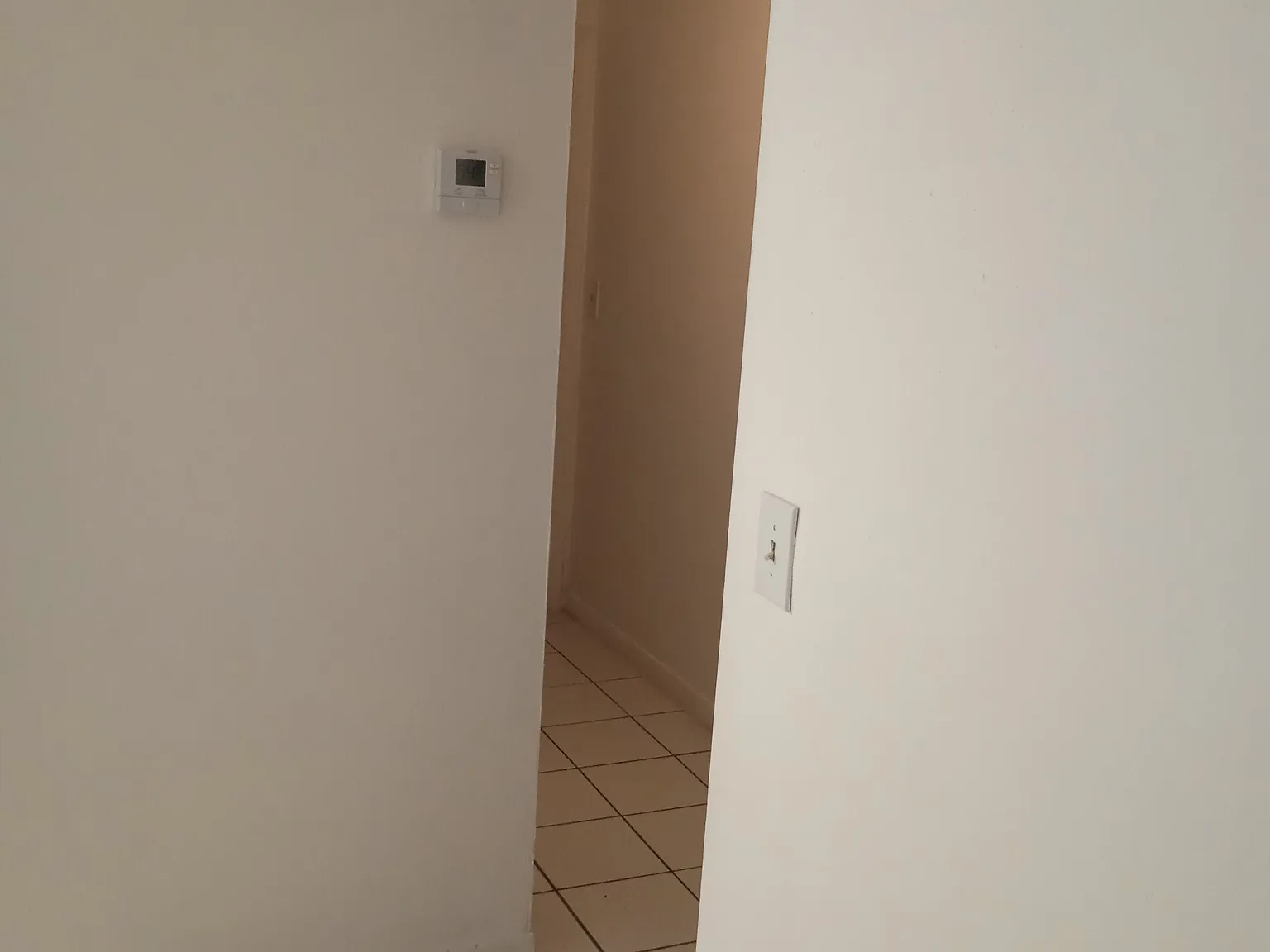 2 bed, 1070 sqft, $2,300 — Photo 4