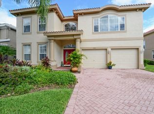2307 Messenger Cir, Safety Harbor, FL 34695