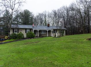 384 State Rd, Geneva, OH 44041