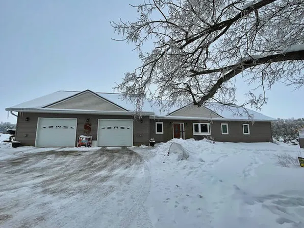 803 Lafayette Rd, Devils Lake, ND 58301