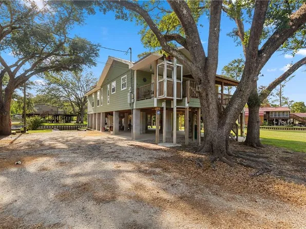 13175 Deer St, Maurepas, LA 70449