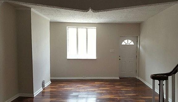 2nd image of 1527 S Hollywood St