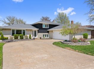 7808 Sycamore Dr, Orland Park, IL