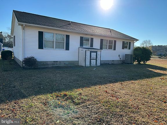 5th image of 34091 Hiawatha Blvd