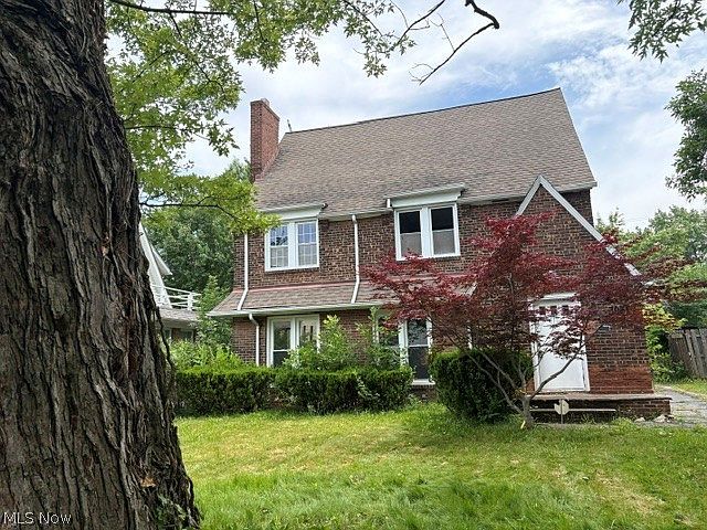 1st image of 3061 Albion Rd