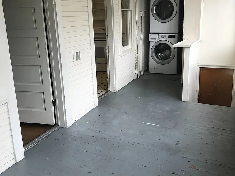 Fremont Apartments - Located on Fremont Ave — Photo 22