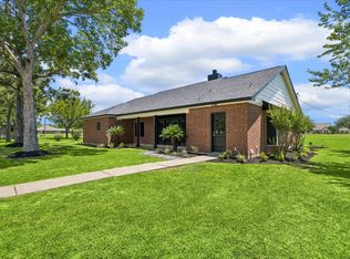 15415 Skyhawk Ln, Beach City, TX 77523