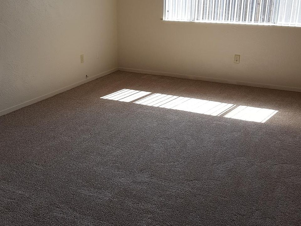 2nd image of 3017 Delta Ave