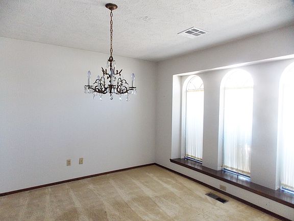 Formal dining is nice!