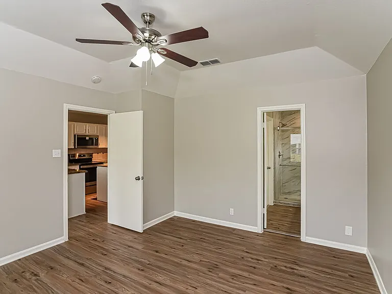 12206 Ashley Ct — Photo 9