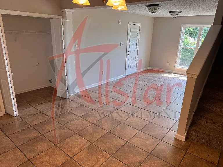 5628 Kaitlyn Dr E — Photo 5