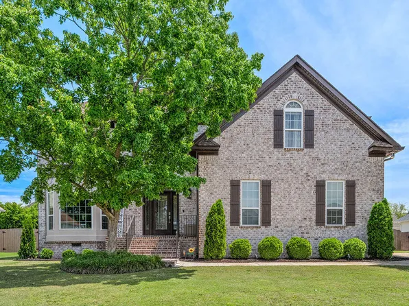 2406 Laurelton Creek Ln, Chattanooga, TN 37421