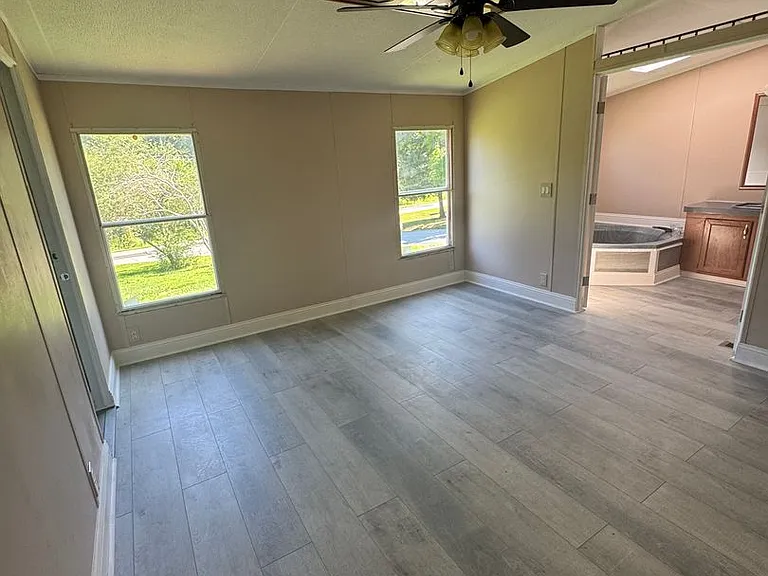 4030 Kennedy Rd — Photo 6