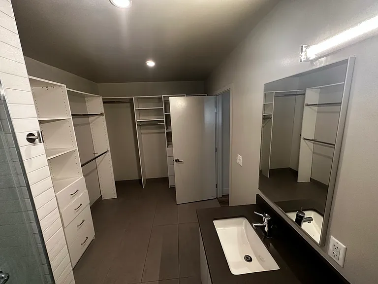 11959 Gorham Ave #3 — Photo 6