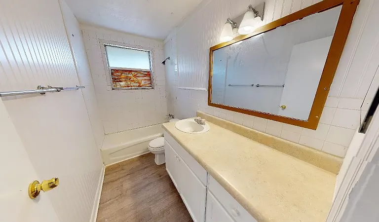 5687 Atlee Ave — Photo 2
