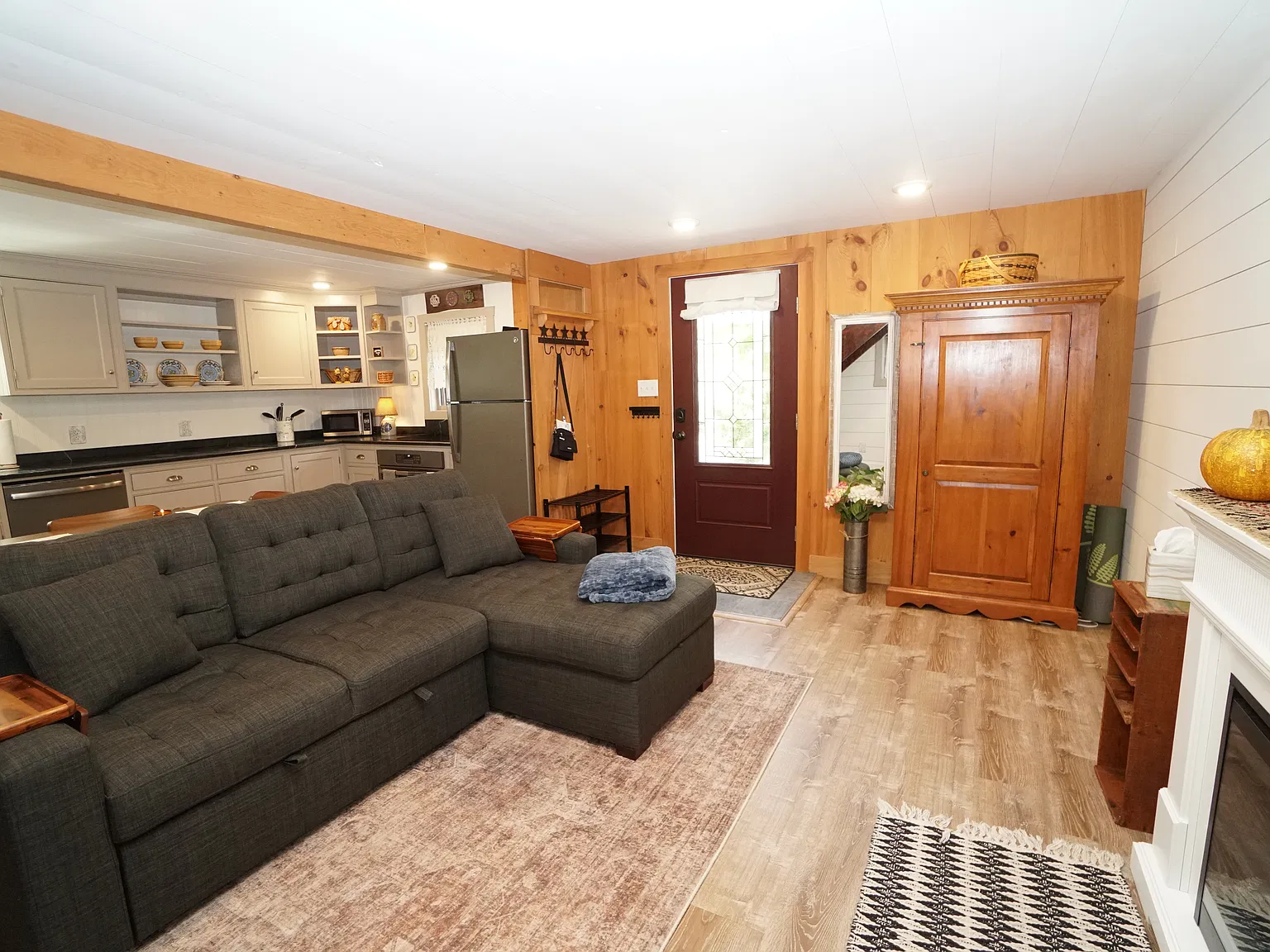 1 bed, 1419 sqft, $2,000 — Photo 2