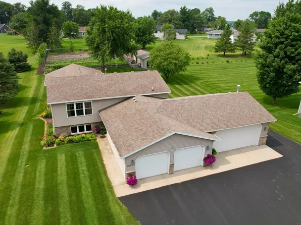 1308 Bridgeport Ln NW, Alexandria, MN 56308