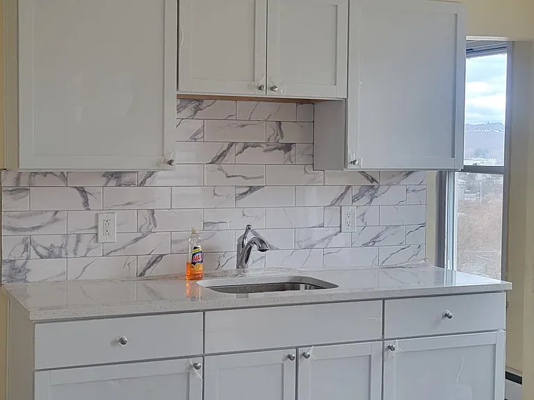 371 Congress Ave #3 — Photo 3