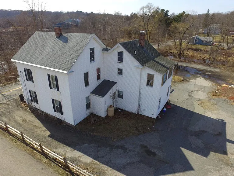 25 East St #2 — Photo 4