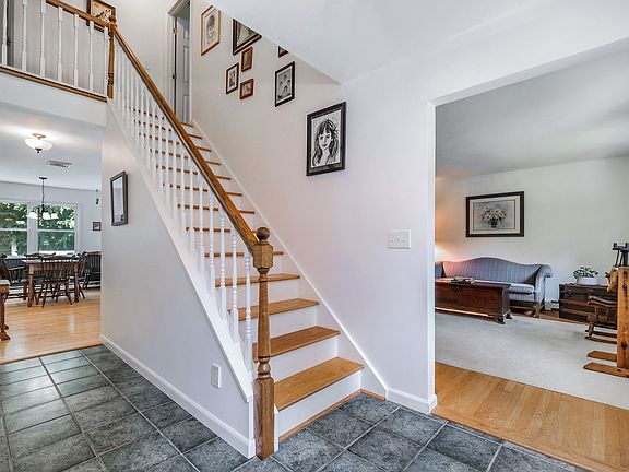 21 Sabrina Ct Holmes, NY (05 of 41).jpg