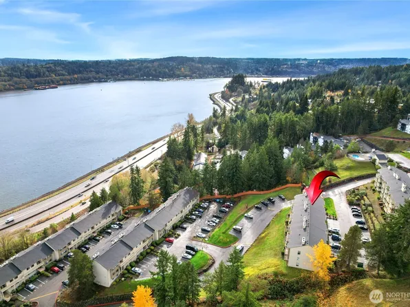 1725 W Sunn Fjord Lane #J205, Bremerton, WA 98312