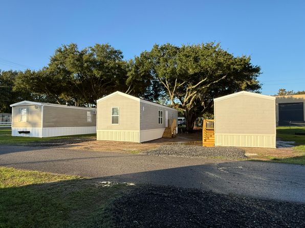 201 Andre St LOT 7