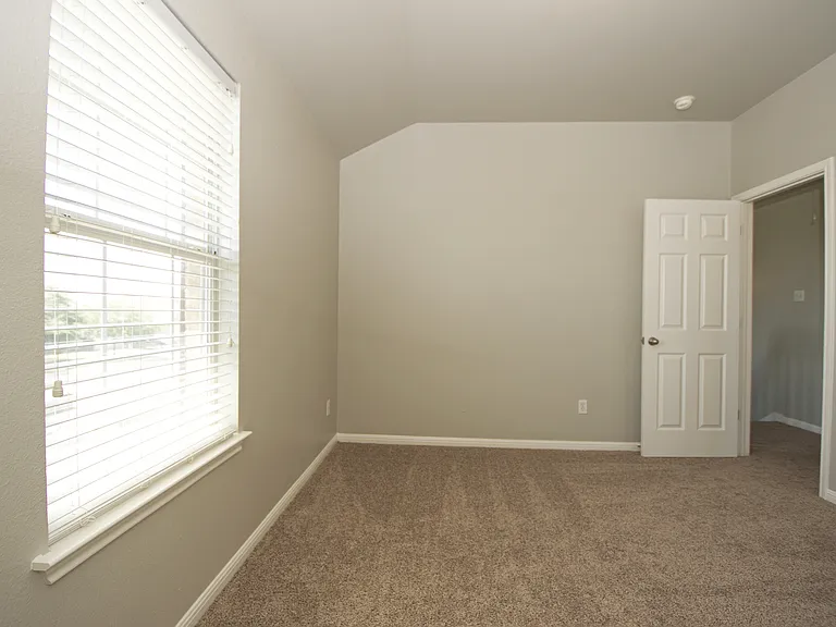 6800 Cromarty Ln — Photo 29