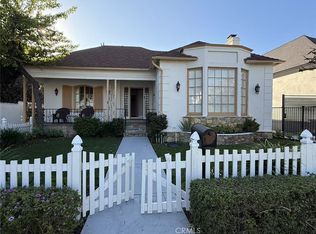 113 N Doheny Dr, Beverly Hills, CA 90211
