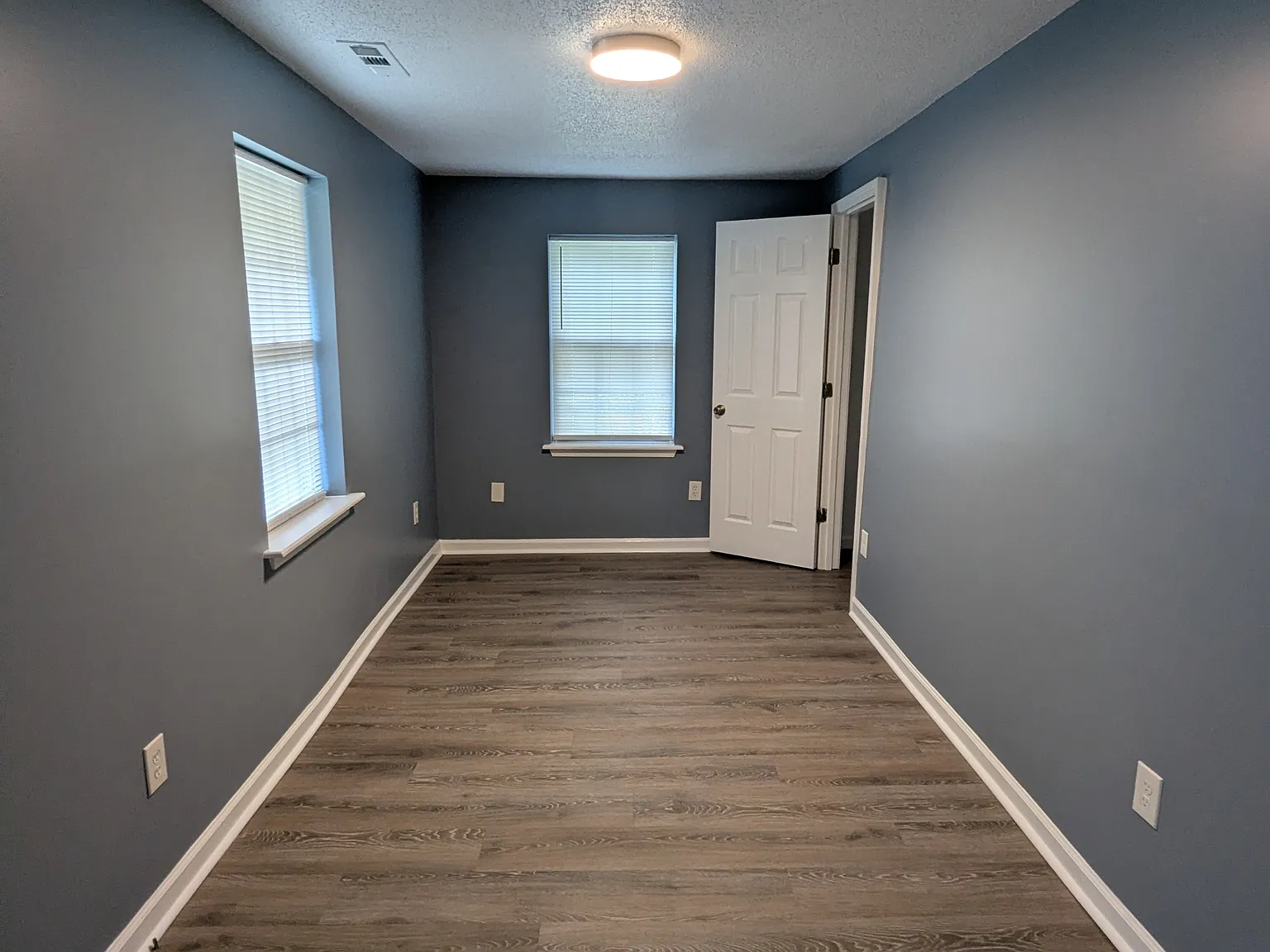 Tanasqui - 1012 Oak Street - 1 — Photo 3