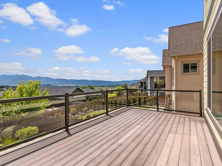 4334 Vineyard Ter — Photo 14