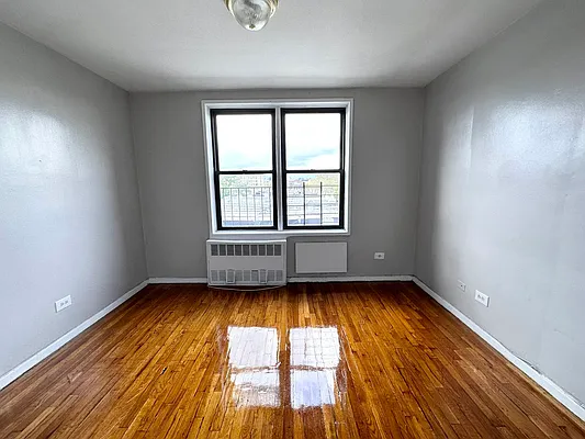 Rented by Premier One Realty LLC | media 3