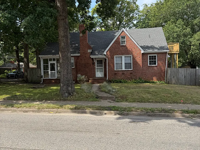 812 E Belt Blvd — Photo 13