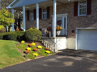 508 Independence Ave, Bath, PA 18014