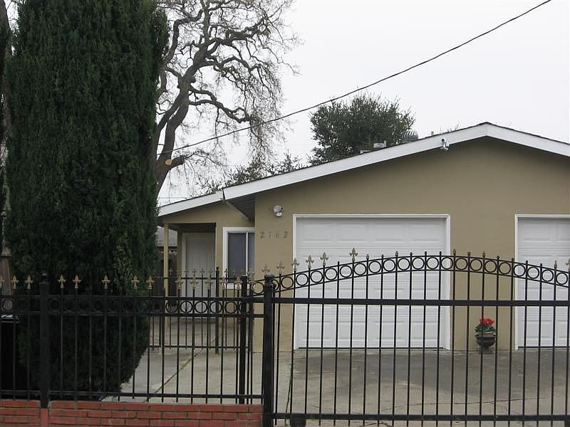 1st image of 2760 Westmoreland Ave