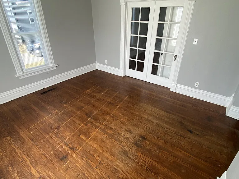 540 8th Ave — Photo 11