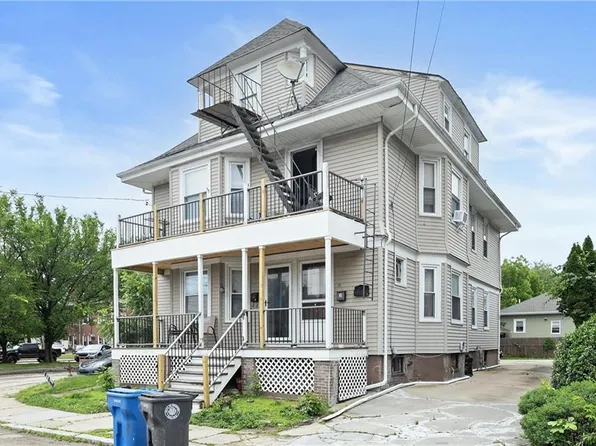 10 Sylvan Ave, Cranston, RI 02905