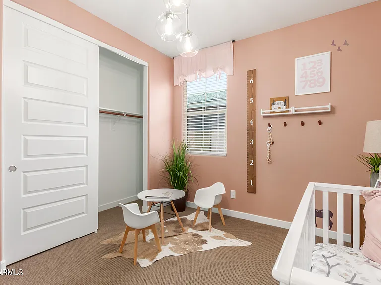 43 E Capricorn Way — Photo 31
